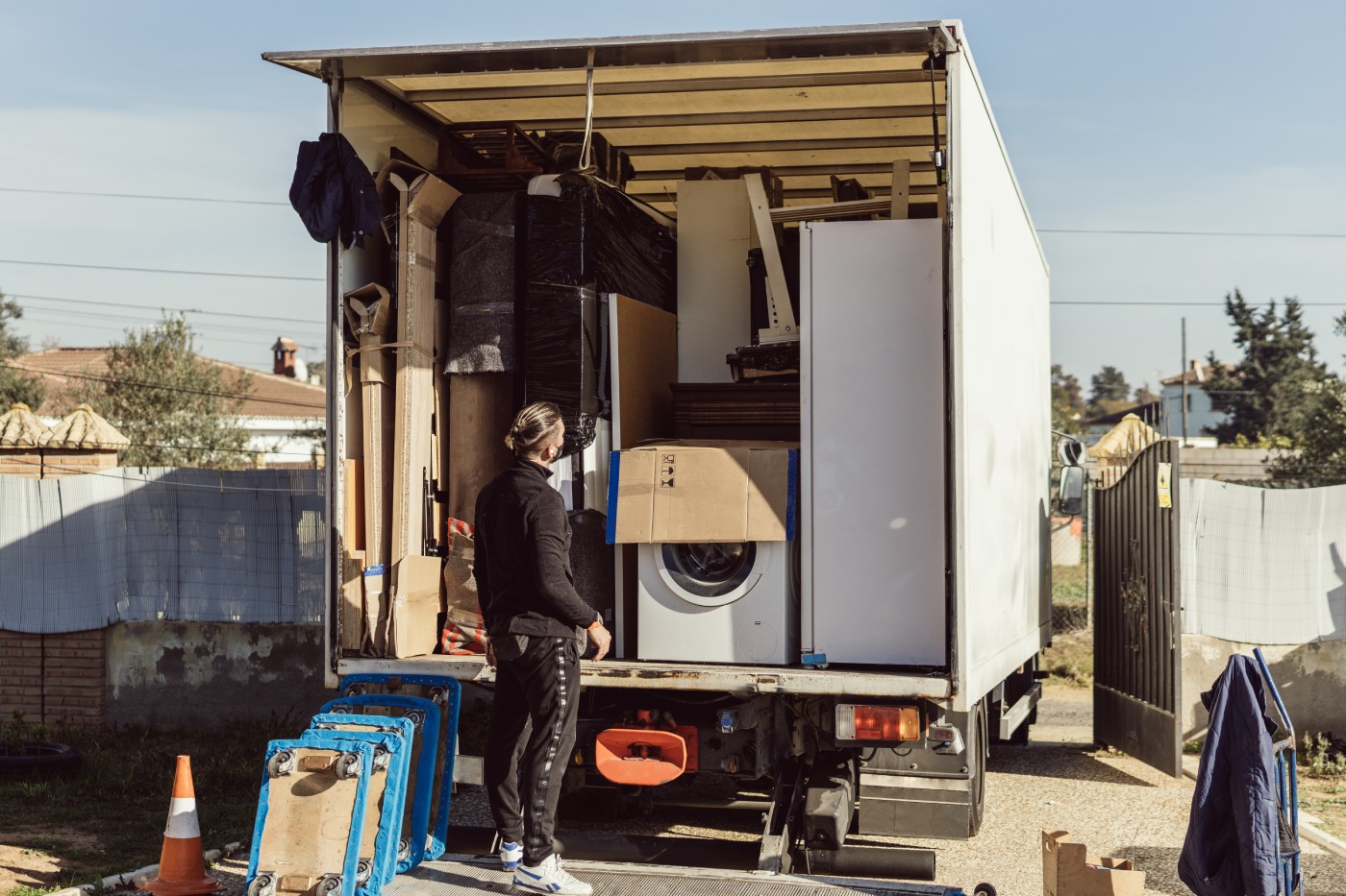 How Professional Junk Removal Services Help Businesses Prepare for Summer Renovations